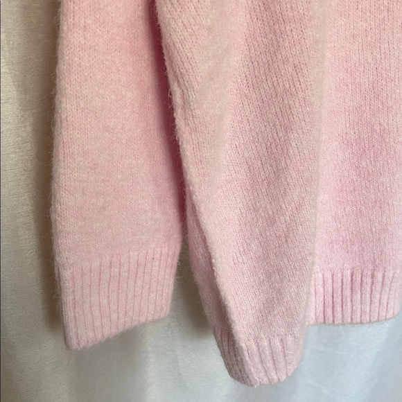 Wild Fable Pink V-Neck Sweater - Picture 2 of 7